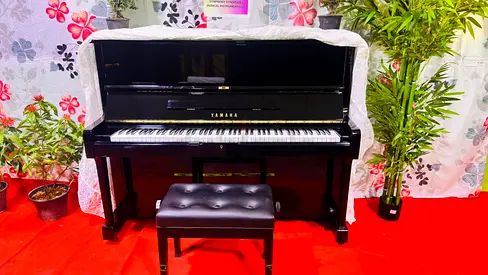 Yamaha U1H