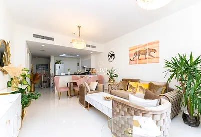 Luxurious 2BR | Fully Furnished | Skyline Views