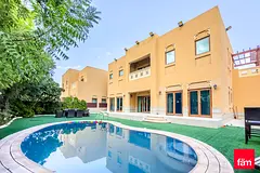 3 Bed Villa| Upgraded| Private Pool