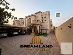 Including water, elc and AC, Amazing villa at the corner of 2 streets, consists of 5 master bedrooms