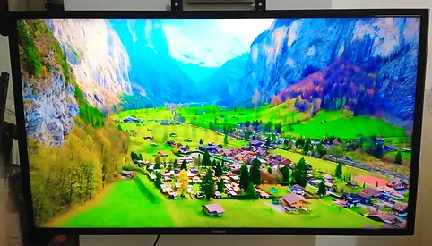 Samsung 40 inch Smart LED TV in good working condition