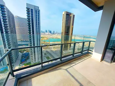 Luxury community | Prime Location l | Vacant Now