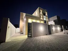 Villa for annual rent in Al-Haliou