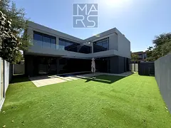 Luxury 5 bedroom villa available for rent in sendian just in 320k