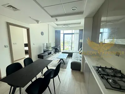BURJ KHALIFA VIEW | SPACIOUS LAYOUT | BRIGHT UNIT | FURNISHED