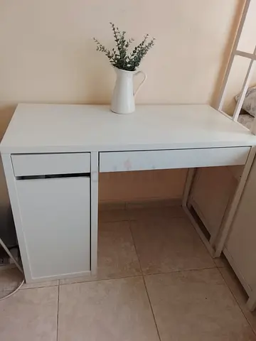 IKEA MICKE Desk - White