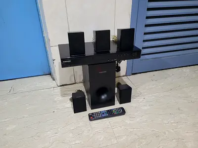 Samsung 5.1ch (Bluetooth)  Home Theatre System in excellent working condition