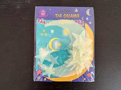 Glow-in-the-dark stars and moon - FIX PRICE
