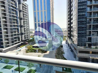 Fully Furnished Studio with Balcony – Safeer Tower 2, Business Bay | Monthly Rent
