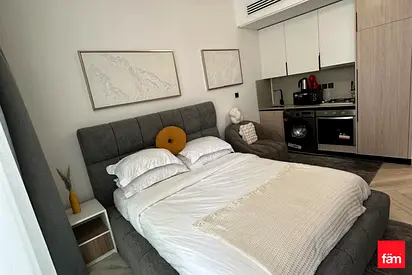 Cozy Studio / Fully Furnished / Prime Location