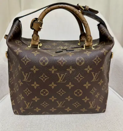 Louis Vuitton LIKE Reverse Monogram City Cruiser handbag. (pls read desc. before any questions)