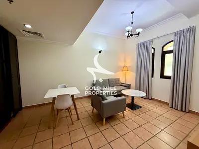 Ultra Luxury Fully Furnished - 2 Balconies - Gym Pool Parking