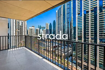 Boulevard view | Corner unit | Largest layout