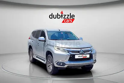 AED 1156/month | 2017 Mitsubishi Montero Sport GLX 2WD | GCC Specs | Ref#456147
