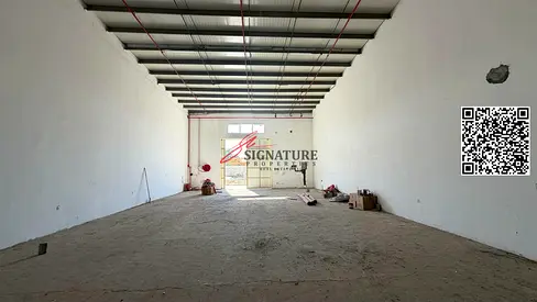 مستودع جديد تمامًا بمساحة 2000 قدم مربع في الطابق الأرضي للإيجار في منطقة الجرف الصناعية بعجمان
