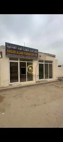للبيع سكن عمال في الصجعة الصناعية. مساحة 20 الف قدم