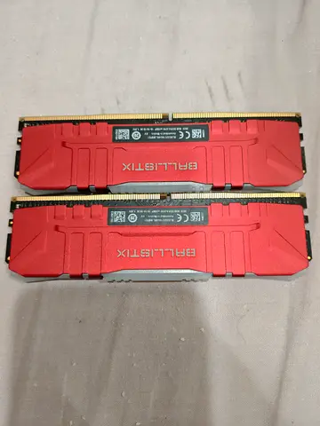Crucial Ballistix Max RGB 16GB ram 2 sticks 8GB