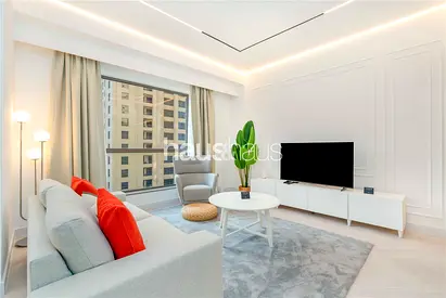 Upgraded I Fully Furnished I Available Now