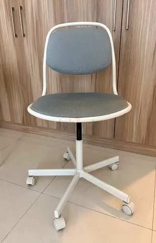 Simple Grey Office Chair on Casters - Adjustable Height
