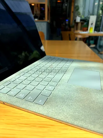 Microsoft Surface Laptop 7th Generation - 13.5”-touch screen