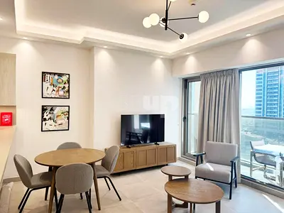 Luxury 1BR | Fully Furnished | Elegant Living