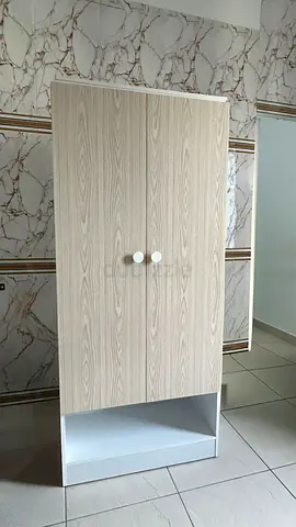 MUST GO: Modern 2-Door Wardrobe