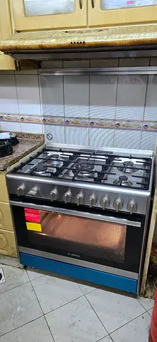 Bosch Exclusive 5 burners full gas cooking range latest version 90cm