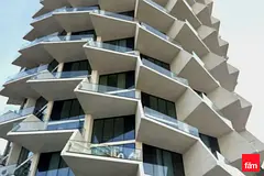 Primary Location / High Floor / Fitted Kitchen