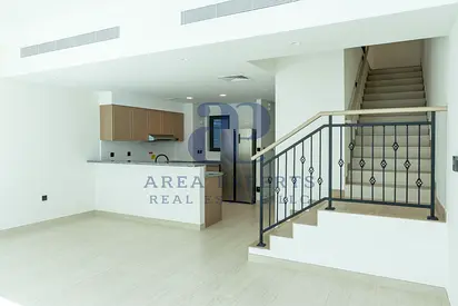 4BR TOWNHOUSE | READY TO MOVE | MULTIPLE OPTIONS