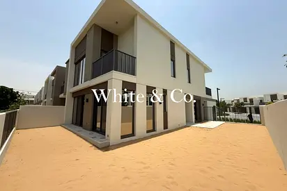 Upgraded | Large Plot | Landscaped Unit