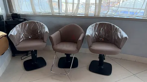 Set of 3 Modern Salon/Barber Chairs — Beige, Good Condition
