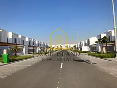 Fascinating Unit|End Unit|Facing Garden| High ROI
