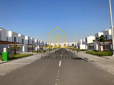 Fascinating Unit|End Unit|Facing Garden| High ROI