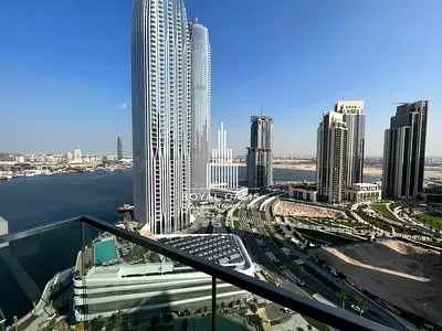 غرفتي نوم في الطابق العلوي | إطلالات على المارينا والخور | ذا جراند