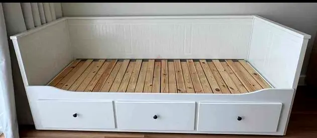 IKEA Hamnes Day bed with 3 storage drawers underneath and with 2 IKEA mattresses