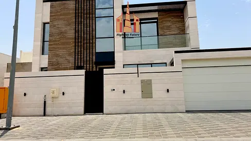 Luxurious Modern 5BR Villa with Maidroom for Rent in Hoshi