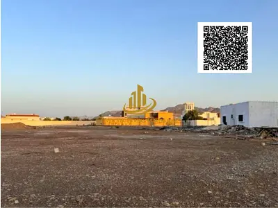 قطعة أرض كبيرة للبيع في مسفوت، بأفضل سعر ومساحة، موقع مميز، بالقرب من الطريق السريع E44
