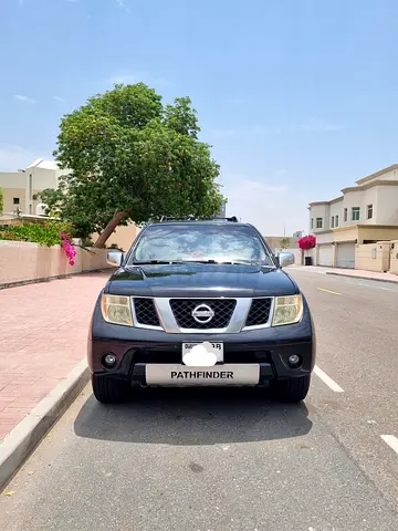 Nissan Pathfinder R51 4x4 | Clean and well maintaine | Desert Ready | 7-Seater 4x4 SUV 2007 186km