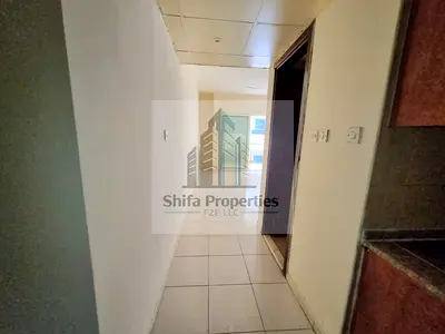 SPECIOUS/HUGE STUDIO WITH BALCONY/CLOSE TO SCHOOL ZONE//
