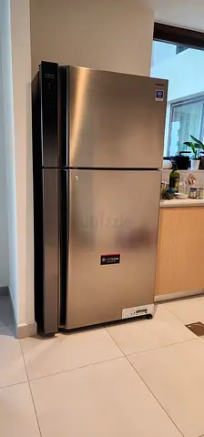 Hitachi refrigerator 820litter