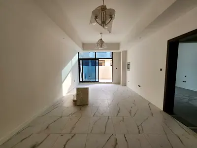Brand New | Luxurious Layout | Middle Unit | Investors Deal