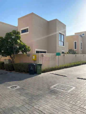 3 bedroom Vila in alraha garden