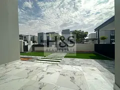 Single Row | Park Facing | Corner End Unit | Larger Plot