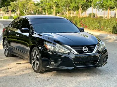 Nissan Altima SR 2016, American Specs - Well Maintained