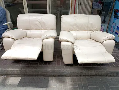 2 sofa Cream Leather Recliner Armchairs