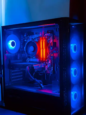 RTX 3060 - 12 GB RAM - 32 GB 4.5 TB STORAGE!!