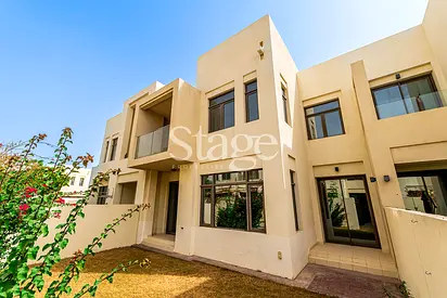 Landscaped Grden | Vacant | Study Room