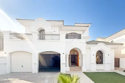 Garden Homes Signature Villa I Unfurnished I With Private Beach