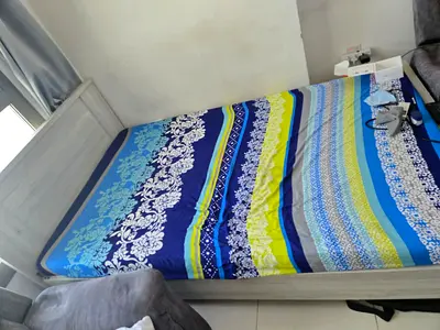 Free Medium size Bed with mattress (pick up)