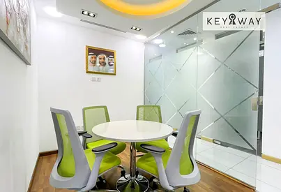 Business center | Mid floor | With view